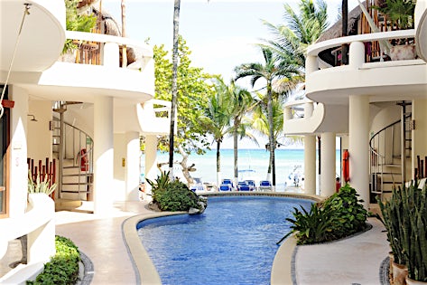 Playa Palms